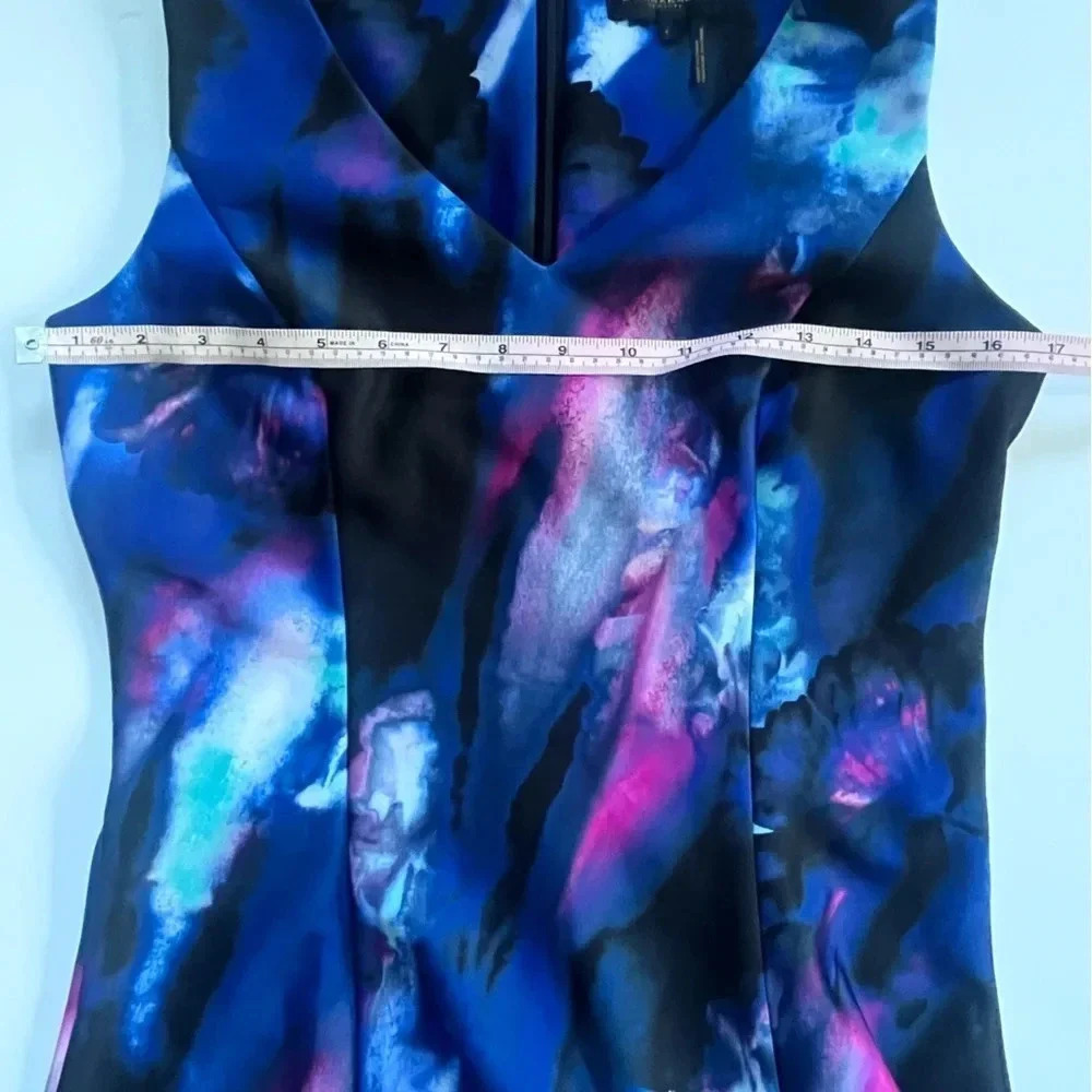 Donna Karan Black, Blue, and Pink Abstract Sleeveless V Neck Dress Women… - Picture 4 of 10